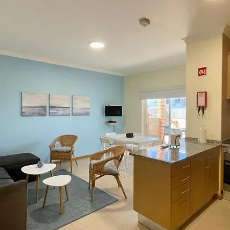 Oura Oasis B - Shared Pool - 6 Guests - *